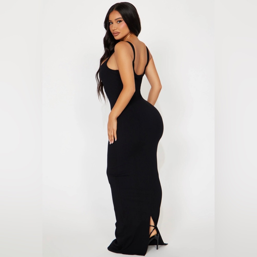 Ericka Snatched Maxi Dress - M